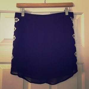 Forever 21 Black Embroidered Skirt Size XS